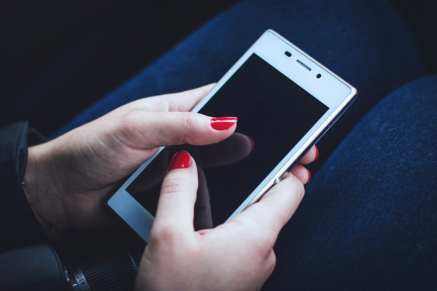 Digital devices dominate teenagers’ time