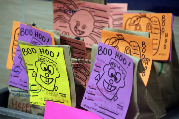 FACS delivered boohoos to students across campus on Friday.