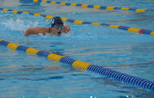 Swim dives into season