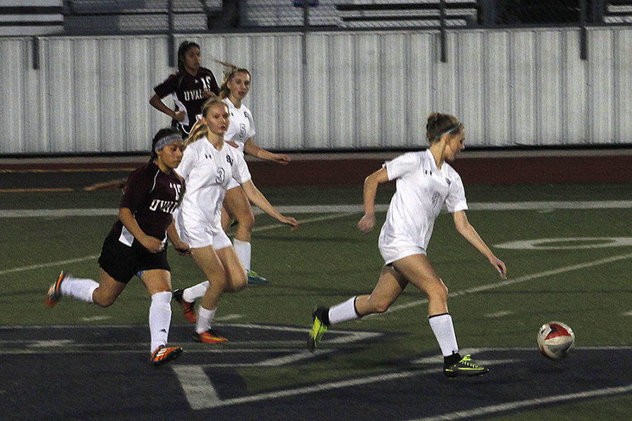 Girls soccer draws against  Westlake Chaparrals on January 11th.