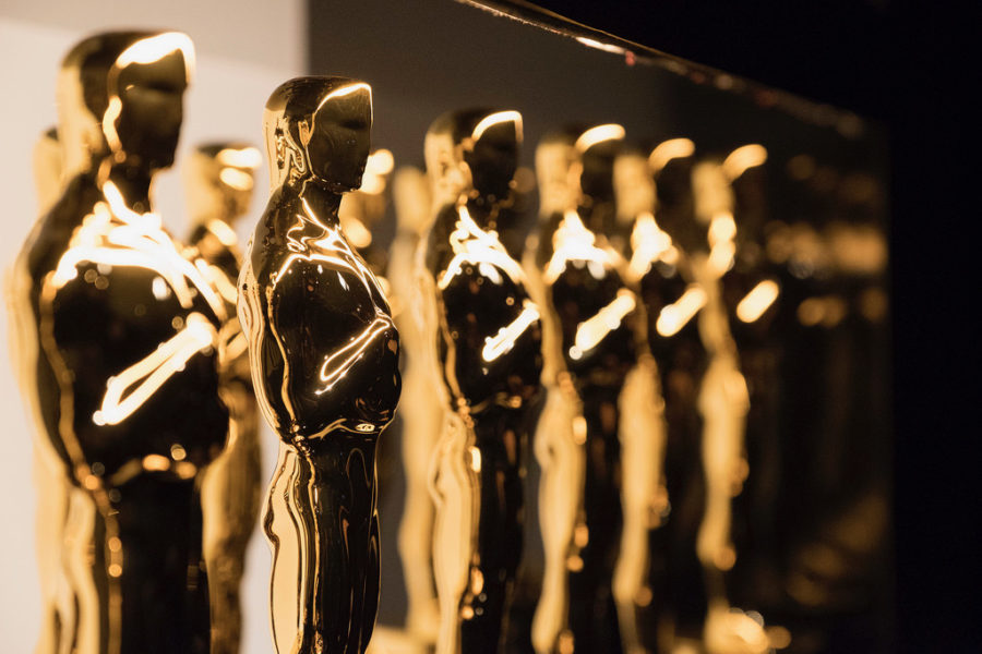 At the end of the ceremony, 24 statuettes were awarded to the best in film: actors, directors, soundtracks,  the behind-the-screen departments, etc. 