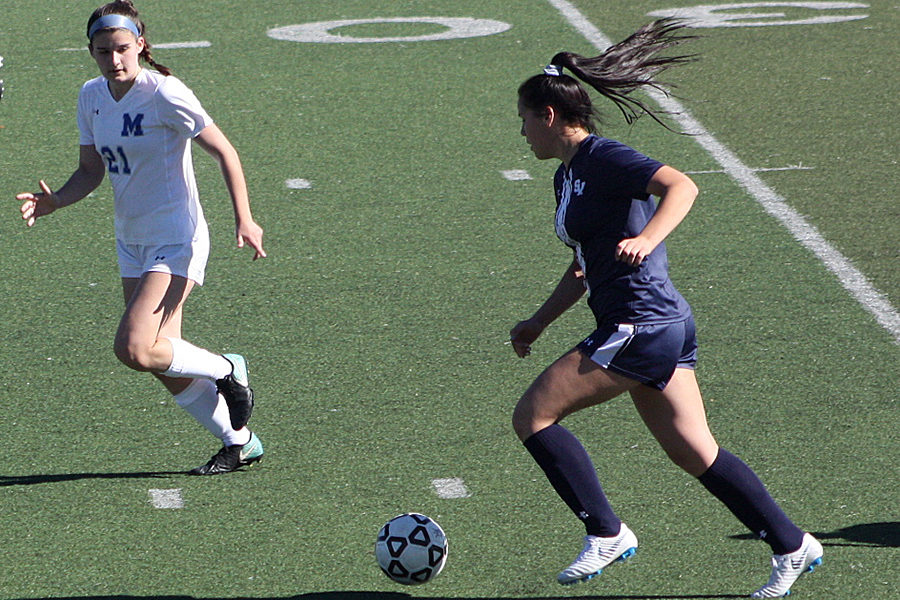 Playing against MacArthur on Feb. 5, Mendoza works on her skills often in hopes to finish her last season on a strong note.  She has played on the varsity team for the past four years. “My personal goals for this season are to get more goals and assists than I did last year,” Mendoza said. “And also to get first team all district again.”