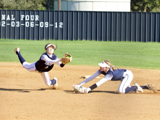 Senior Lauren Gonzales 
makes a diving catch against Los Fresnos