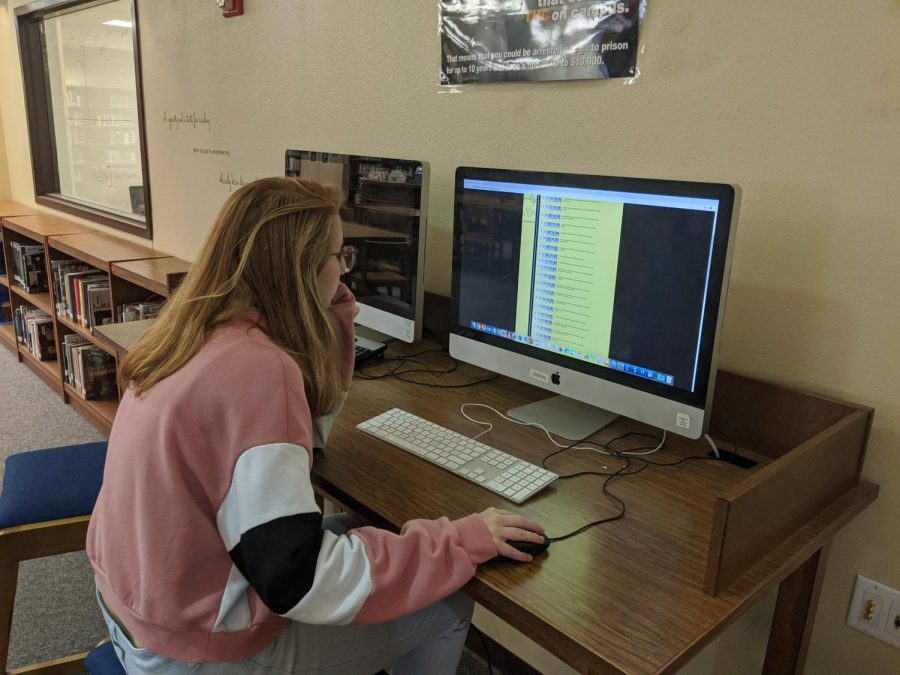 Sophomore Jordan Turman (ESFP) takes the keys2cognition test to figure out her type