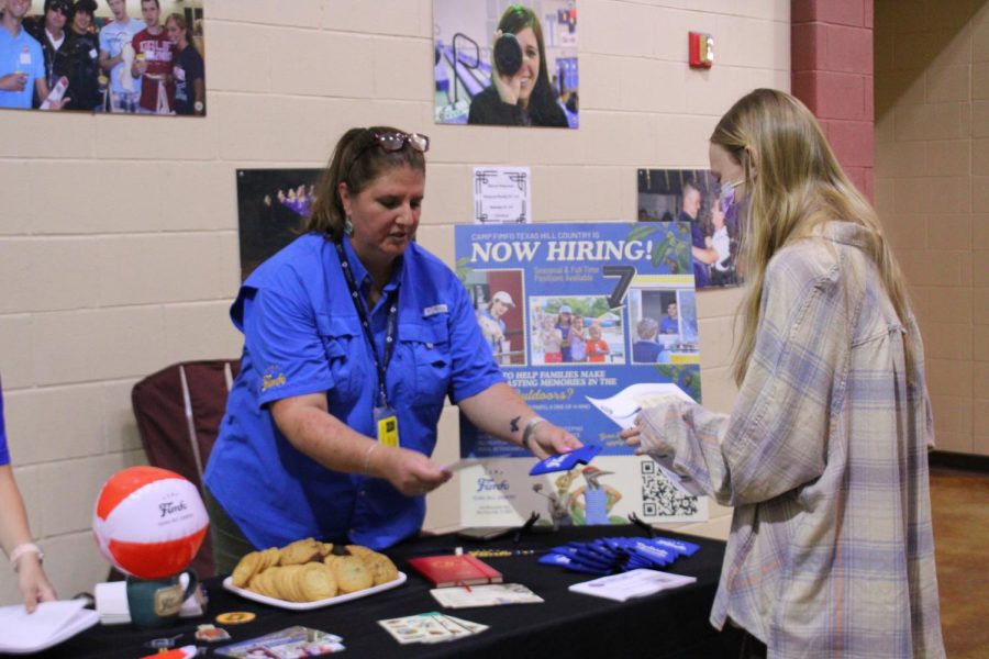 "I'm looking for an outdoor job like hands on with livestock or even kids," sophomore Kori Calcagno said. "I spend all of my money right when I get it so if I can learn how to manage my money with an actual job but still have a little bit to spend that would be good." 
