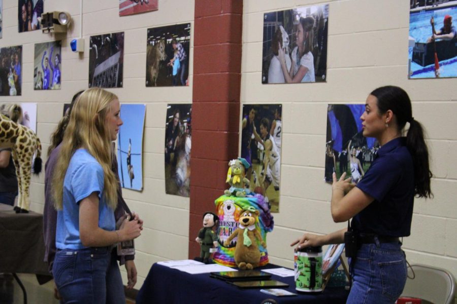 "I want money and I feel like my life is going nowhere and I just want to be useful somehow," senior Maria Litman said. "Any kind of job that requires me to do manual labor or use my hands a lot will be good for me, because I sit around doing nothing all day."
