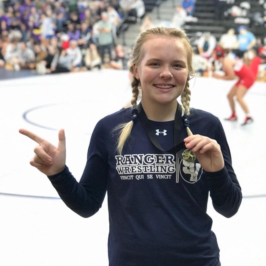 Taylor Keck won 2-0 at the Steele Lady Knights meet. 