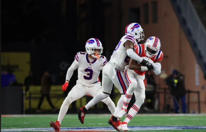 Hamlin (#3), is a 24-year-old safety for the Buffalo Bills.