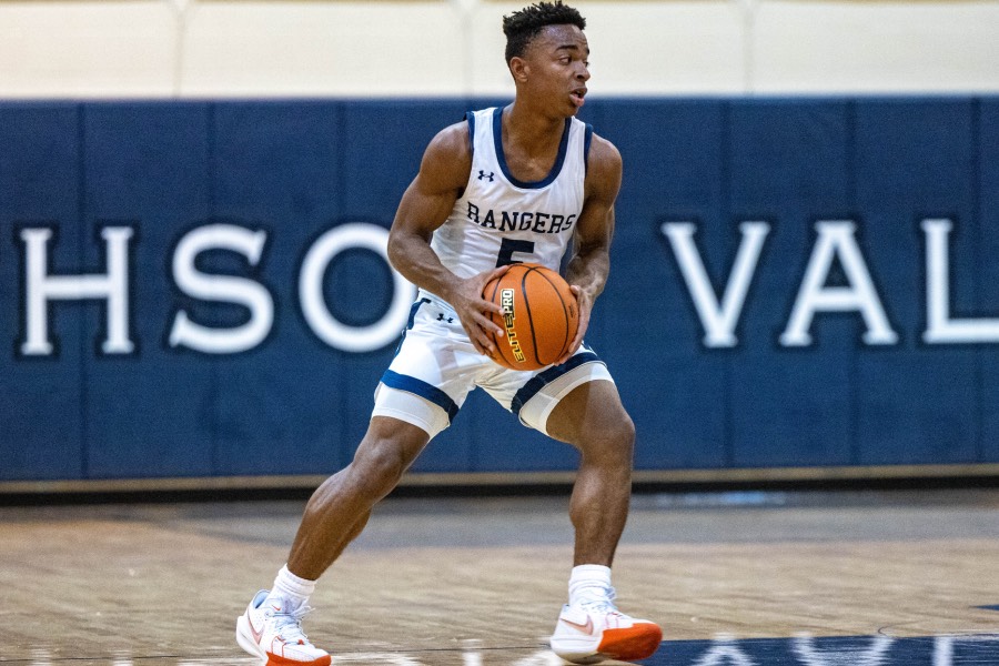 Sophomore point guard Quentin Sampson drives against Wagner Tuesday at home. The Rangers fell 66-70. Sampson had 10 points.