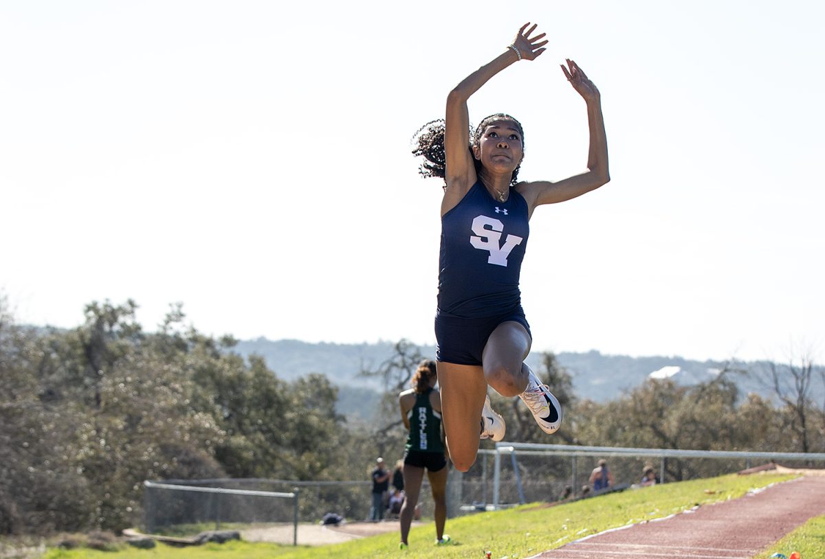 Junior Avianna Miller placed second in triple jump at districts, jumping 35-11.50.  She also placed fifth in the 100m dash with a time of 12.67, third in the 200m dash with a time of 25.53, and lastly first in the 4x100 with a time of 47.62. Miller will be seen at Area competing in triple jump, the 200m dash, and the 4x100 looking to advance to Regionals.