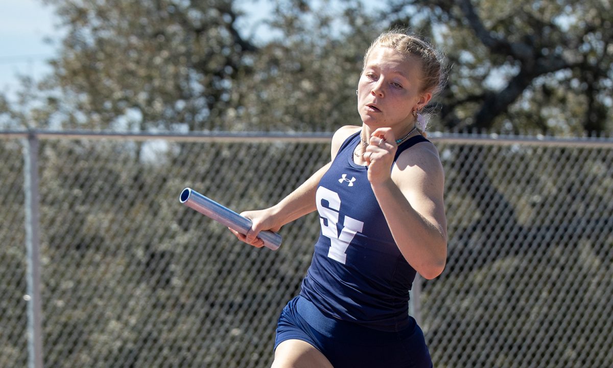 Maycee Moody 4X200 relay