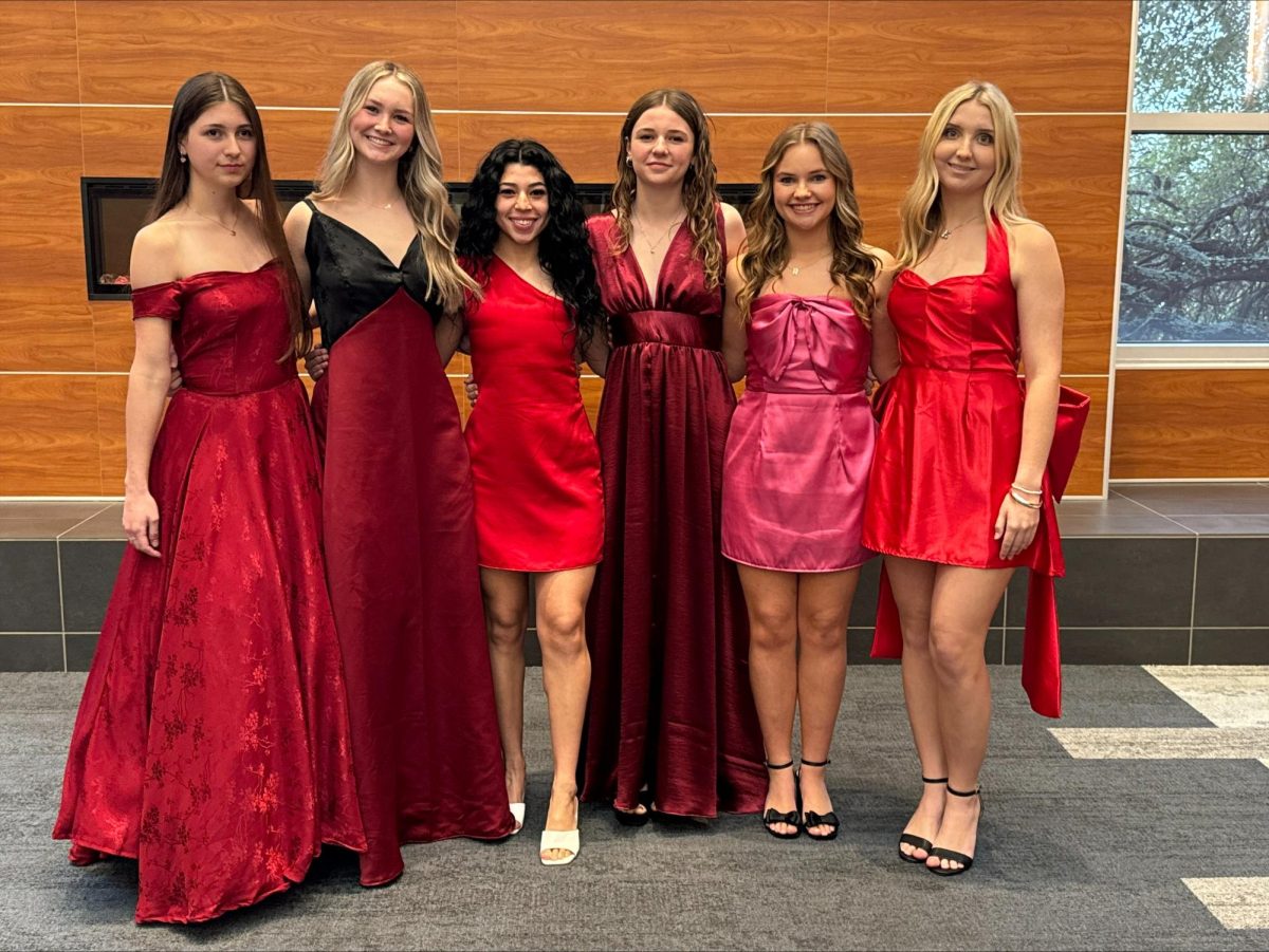 The six girls whose dresses got pick by the judges